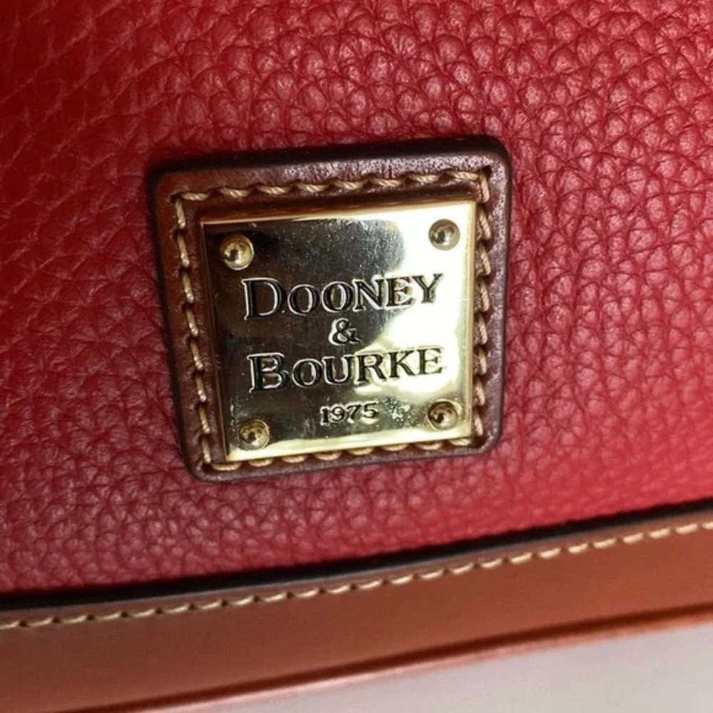 New Dooney & Bourke Pebbled Leather Purse - Picture 4 of 9